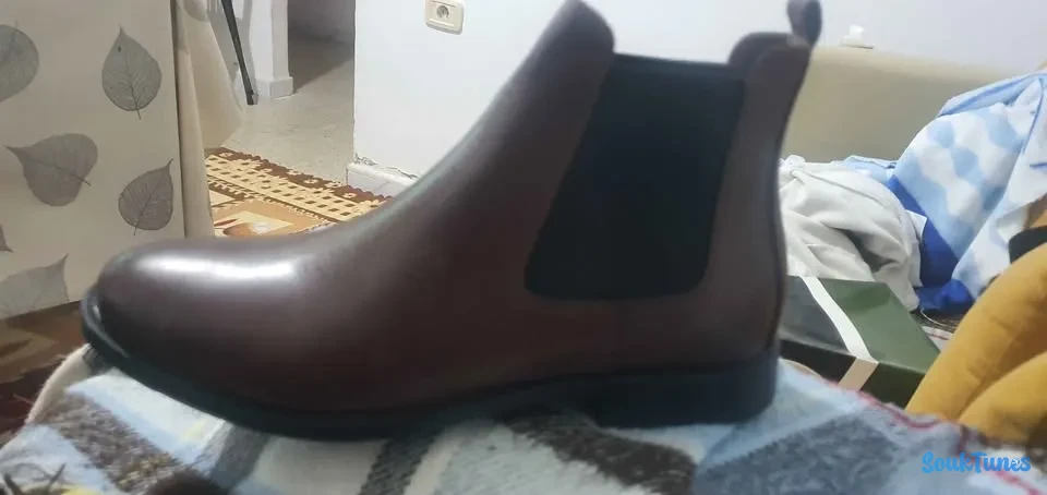 Image 4 de l'annonce Chaussure neuf pointure 42