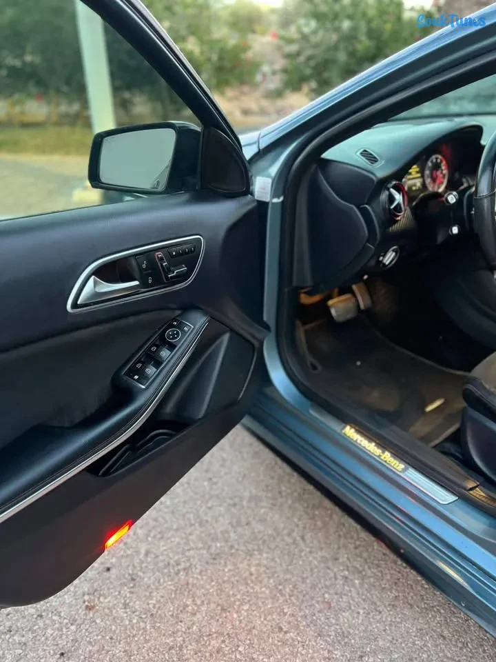 Image 13 de l'annonce Mercedes A250 e-Sport AMG 