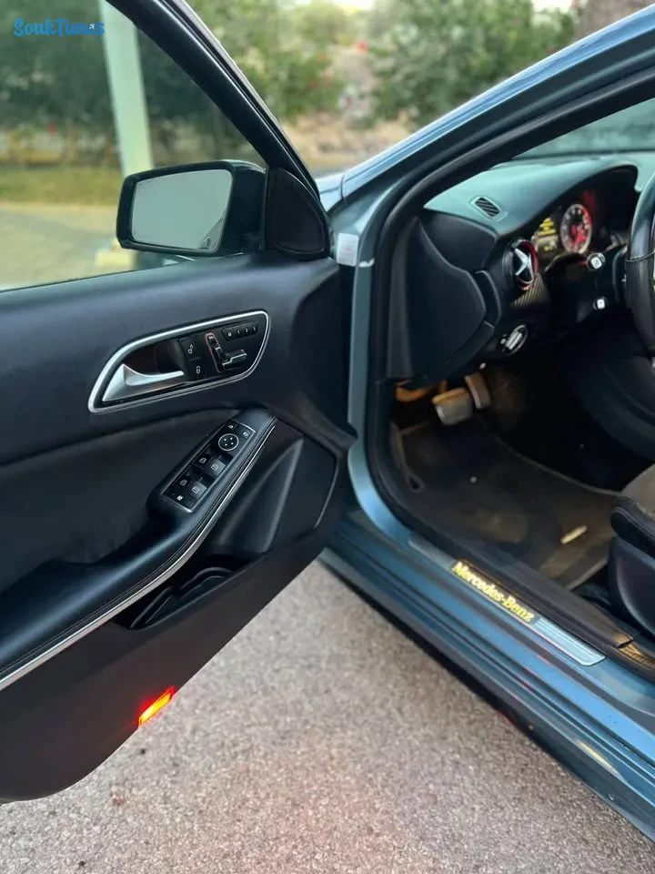 Image 12 de l'annonce Mercedes A250 e-Sport AMG 