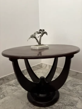 Image principale de l'annonce petite table ronde en bois avec pied sculpté