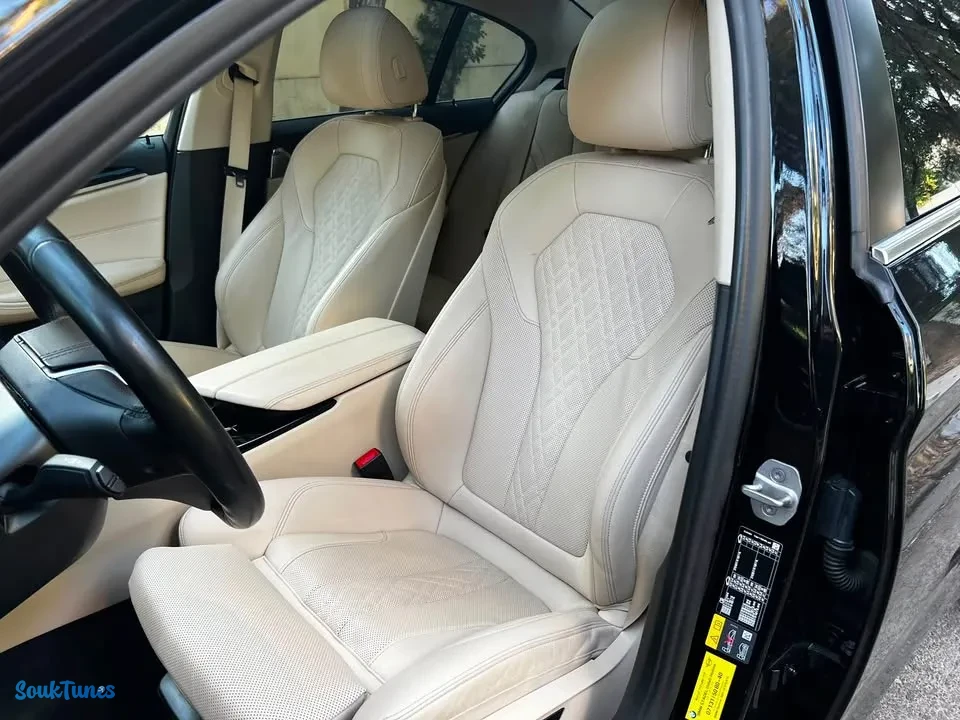 Image 9 de l'annonce BMW 520e luxurY💰 136 000TND