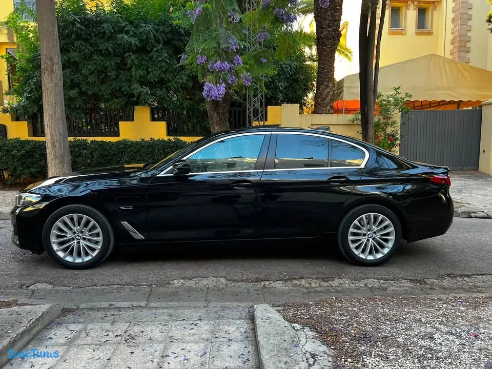 Image 6 de l'annonce BMW 520e luxurY💰 136 000TND