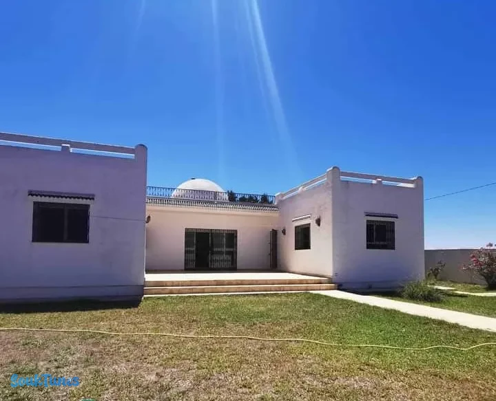 Image 6 de l'annonce Une villa S+4 sur un terrain 1215 m² à Kerkouane