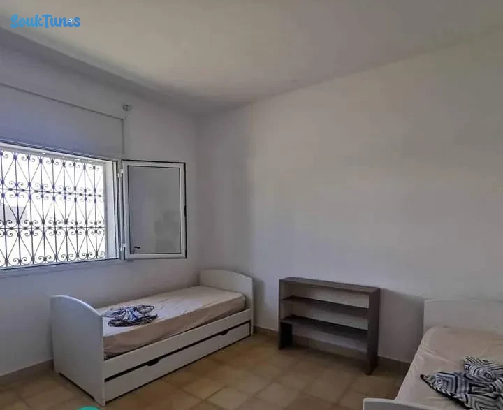 Image 9 de l'annonce Une villa S+4 sur un terrain 1215 m² à Kerkouane