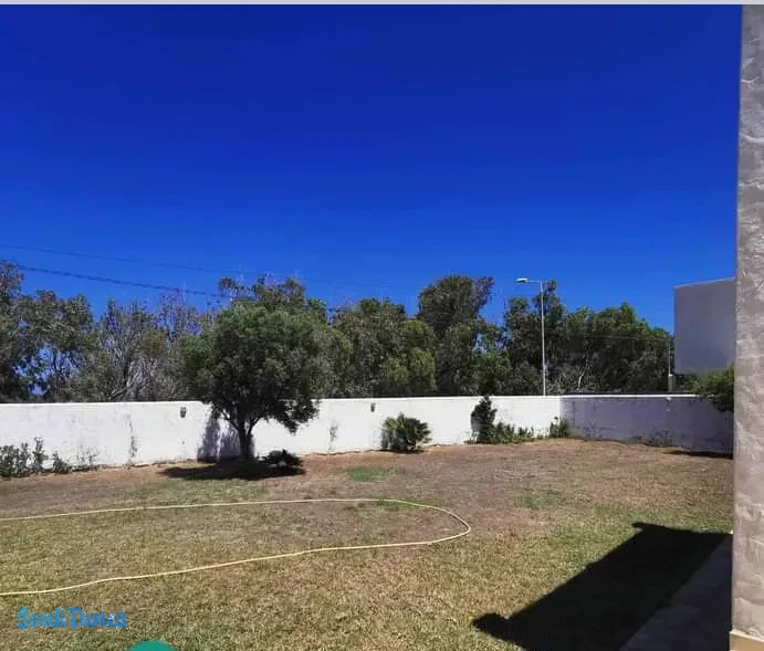 Image 12 de l'annonce Une villa S+4 sur un terrain 1215 m² à Kerkouane