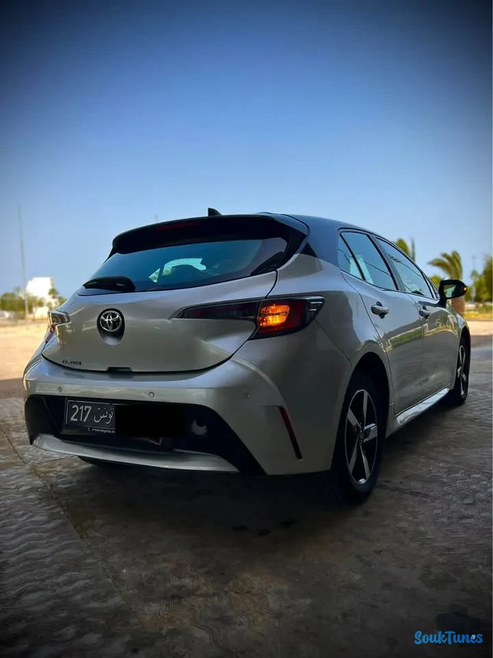 Image 10 de l'annonce Toyota Corolla très propre - 63 000 TND