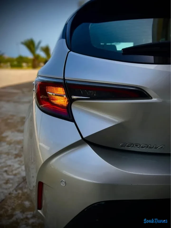 Image 7 de l'annonce Toyota Corolla très propre - 63 000 TND