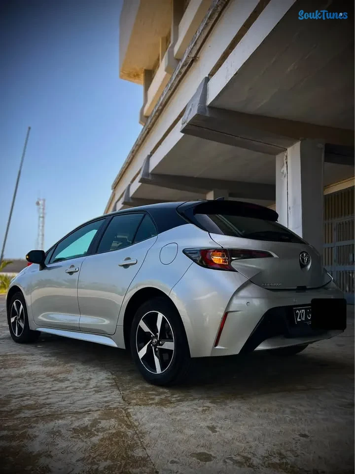 Image 9 de l'annonce Toyota Corolla très propre - 63 000 TND