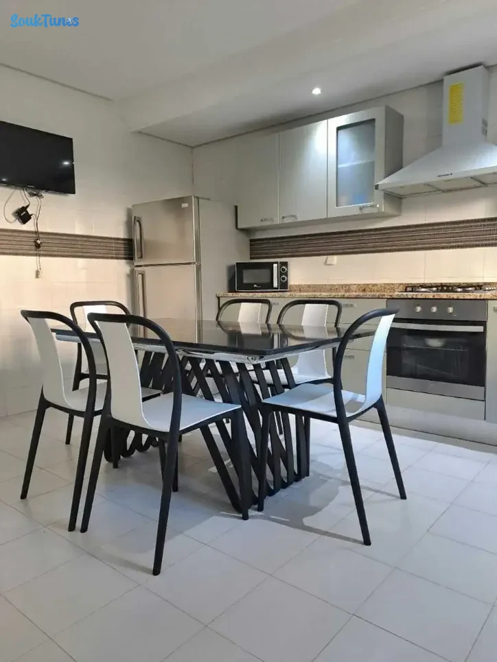 Image 7 de l'annonce Appartement S+4 meublé Neuf haut standing 2200 DT