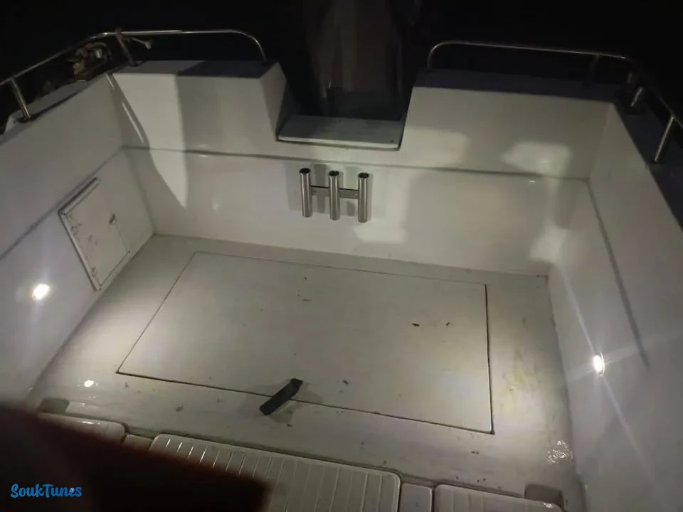 Image 7 de l'annonce Bateau de plaisance avec cabine 105 000 DT