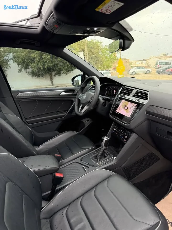 Image 6 de l'annonce Volkswagen Tiguan Rline BVA Toit Panoramique
