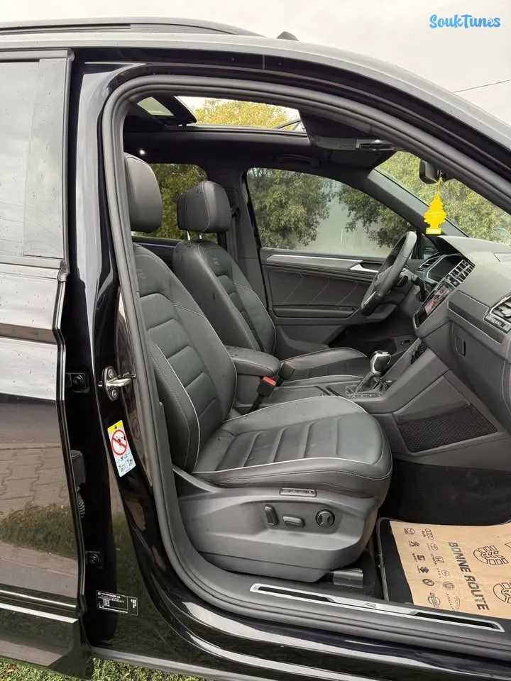 Image 8 de l'annonce Volkswagen Tiguan Rline BVA Toit Panoramique