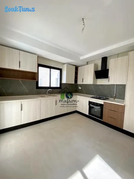 Image 5 de l'annonce Appartement   haut standing  de type S+2