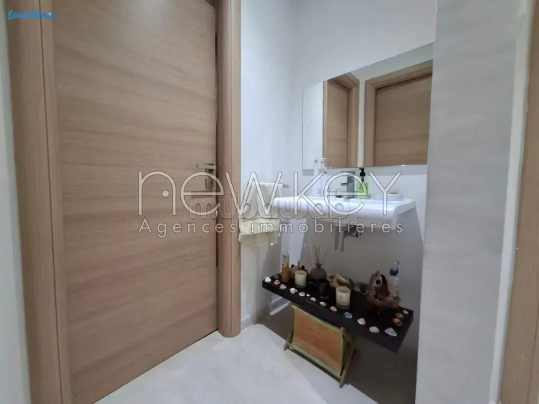 Image 10 de l'annonce Duplex S3 avec piscine à vendre à La Soukra
