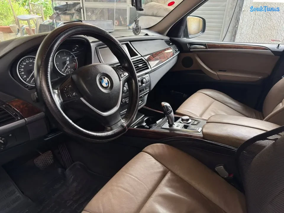Image 10 de l'annonce BMW X5 3.0 Diesel 💰50 000 TND