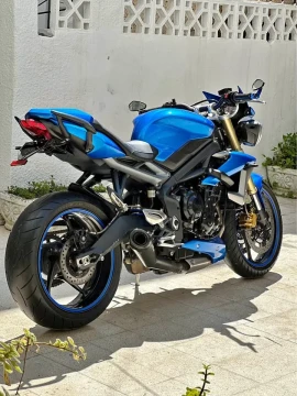 Image principale de l'annonce Triumph Street Triple 2013