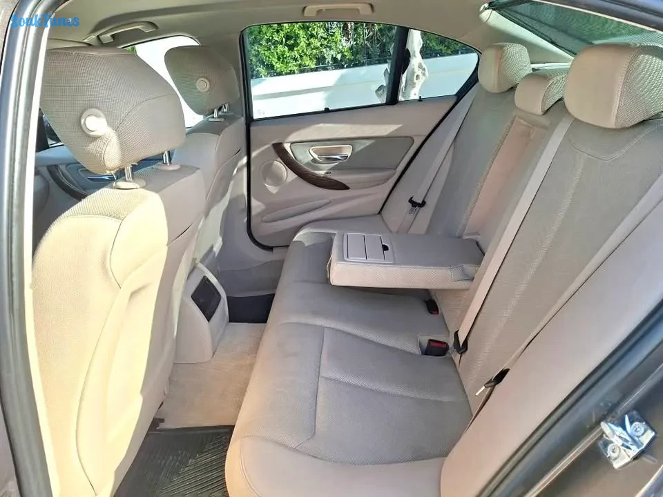 Image 18 de l'annonce BMW 320i 