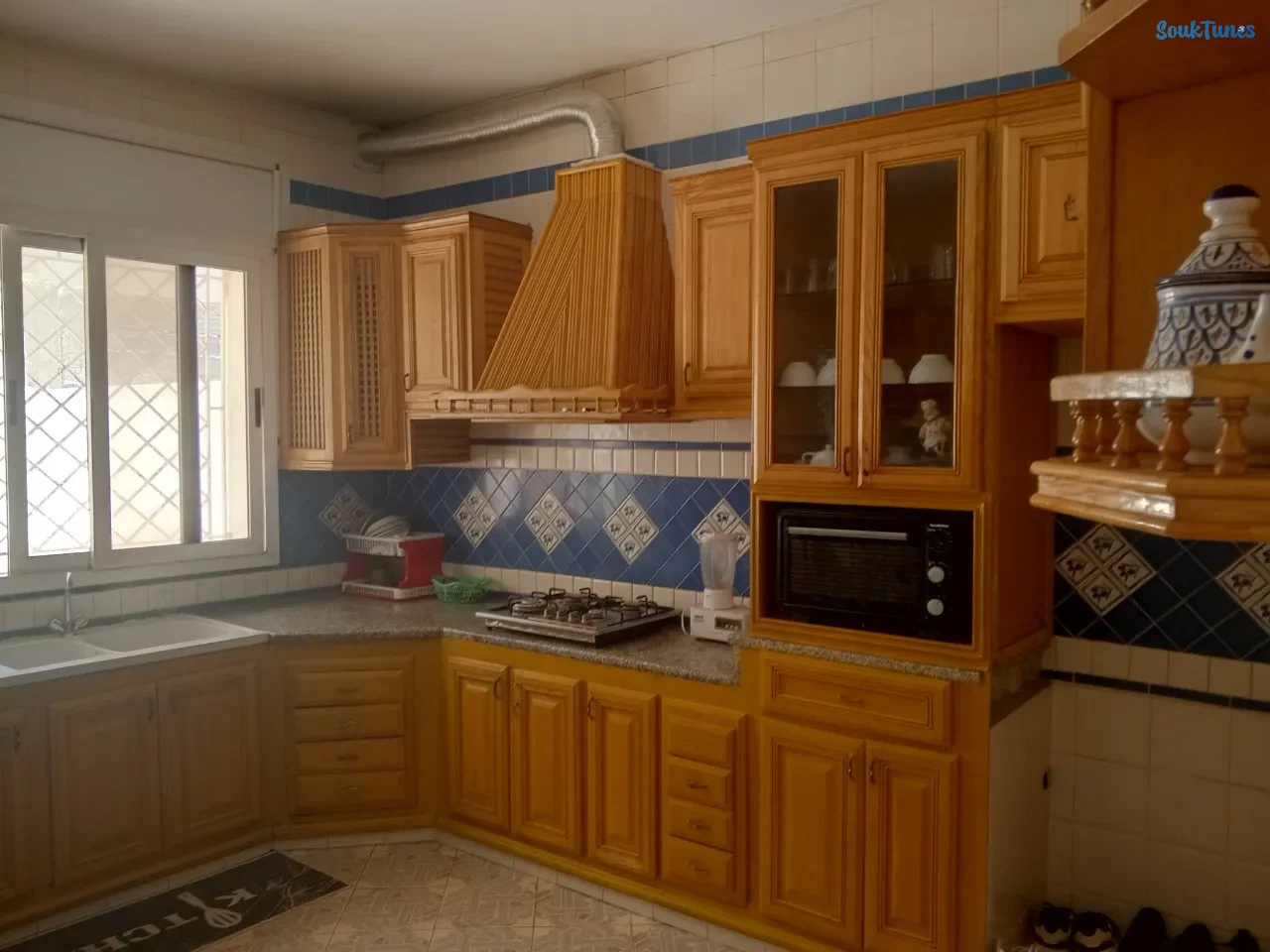 Image 10 de l'annonce Une villa avec un étage au cité Riadh 1