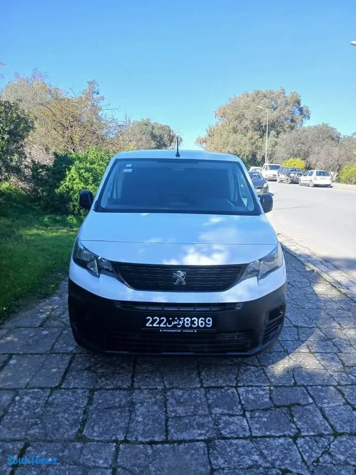 Image 7 de l'annonce Peugeot partner k9 très propre
