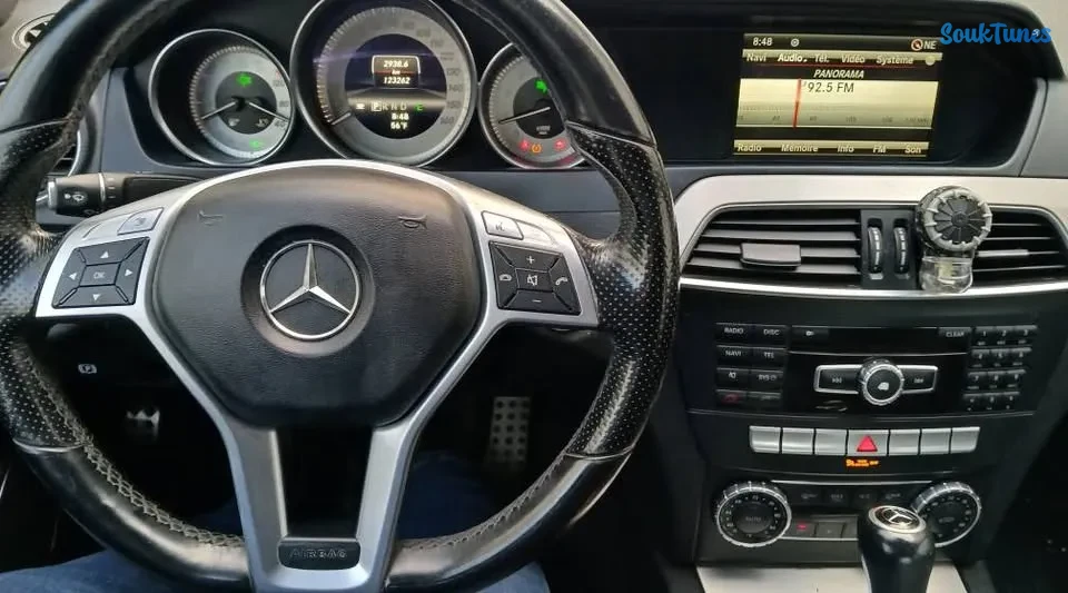 Image 9 de l'annonce MERCEDES C250 ESSENCE 2013 12CV