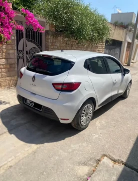 Image principale de l'annonce Renault Clio Dynamique Blanche, 151k km, Tunis
