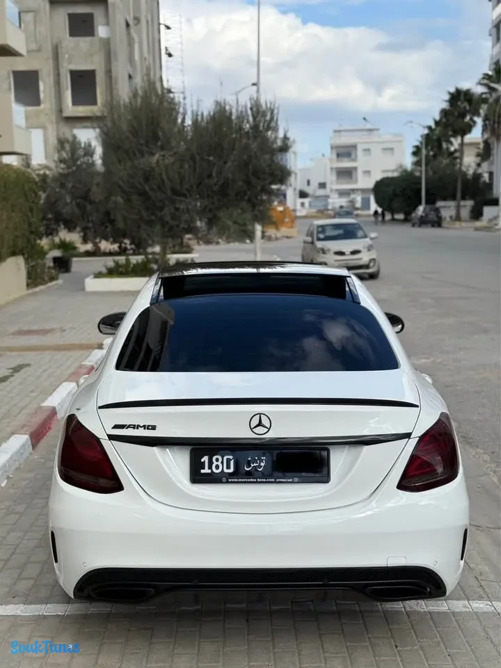 Image 4 de l'annonce Mercedes benz c180 kit Amg 2015