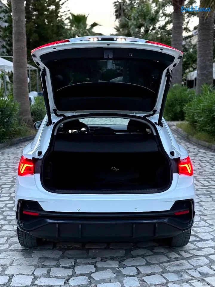 Image 8 de l'annonce Q3 Sportback 1.4 essence hybride 2022 tu261 Gsm