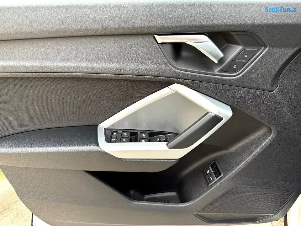 Image 17 de l'annonce Q3 Sportback 1.4 essence hybride 2022 tu261 Gsm