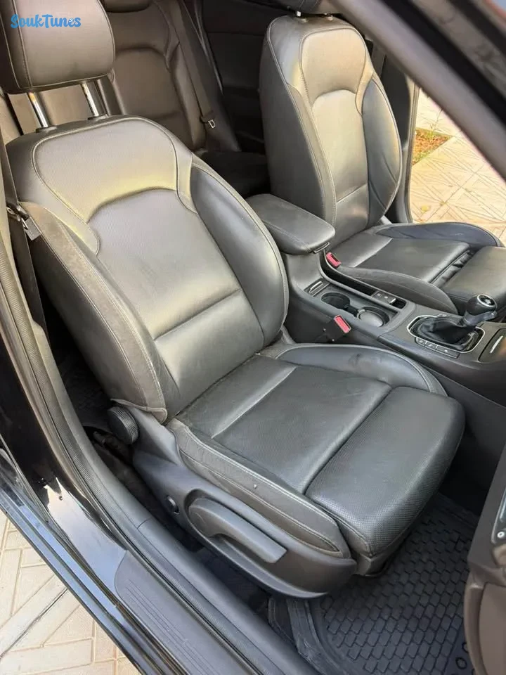 Image 9 de l'annonce Hyundai i30 en NOIR