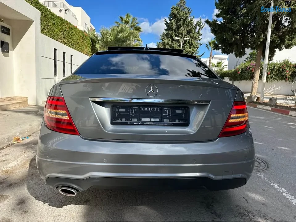 Image 5 de l'annonce Av Mercedes C180 bva restylé phase 2 kit Amg
