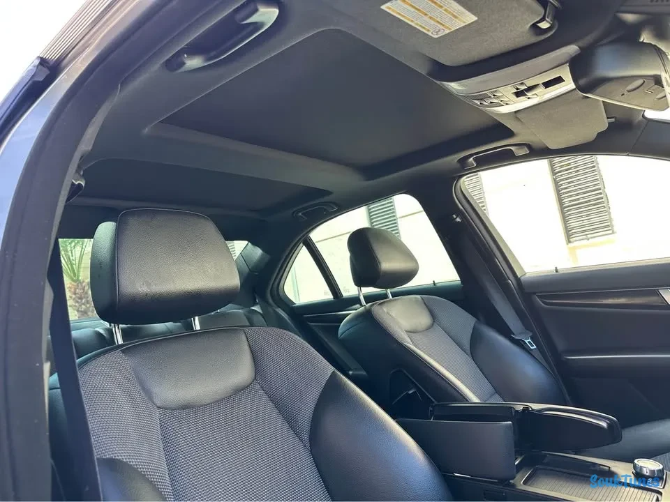 Image 9 de l'annonce Av Mercedes C180 bva restylé phase 2 kit Amg