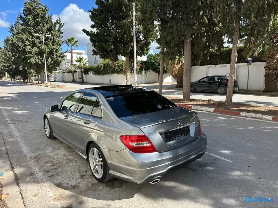 Image 4 de l'annonce Av Mercedes C180 bva restylé phase 2 kit Amg