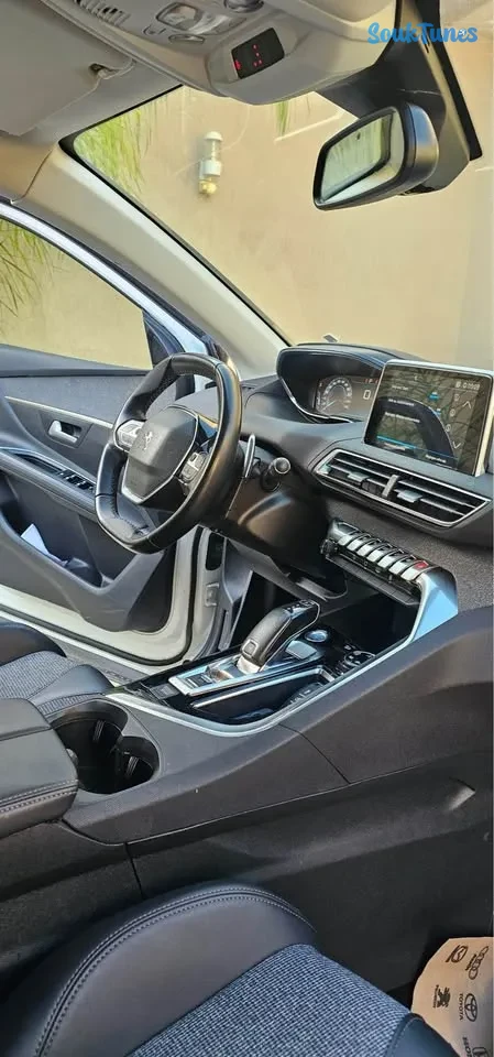 Image 4 de l'annonce Peugeot 3008 Essence BVA – 2019