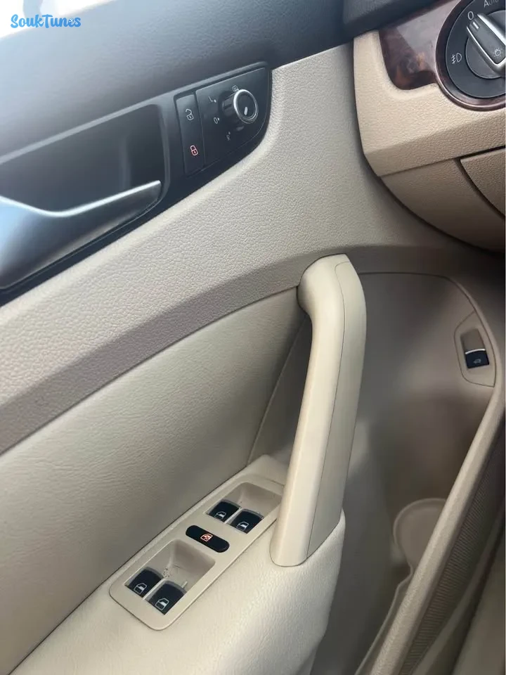 Image 10 de l'annonce passat b8 essence 2,5 atmosphérique
