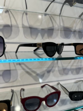 Image principale de l'annonce Lunette solaire MIU MIU