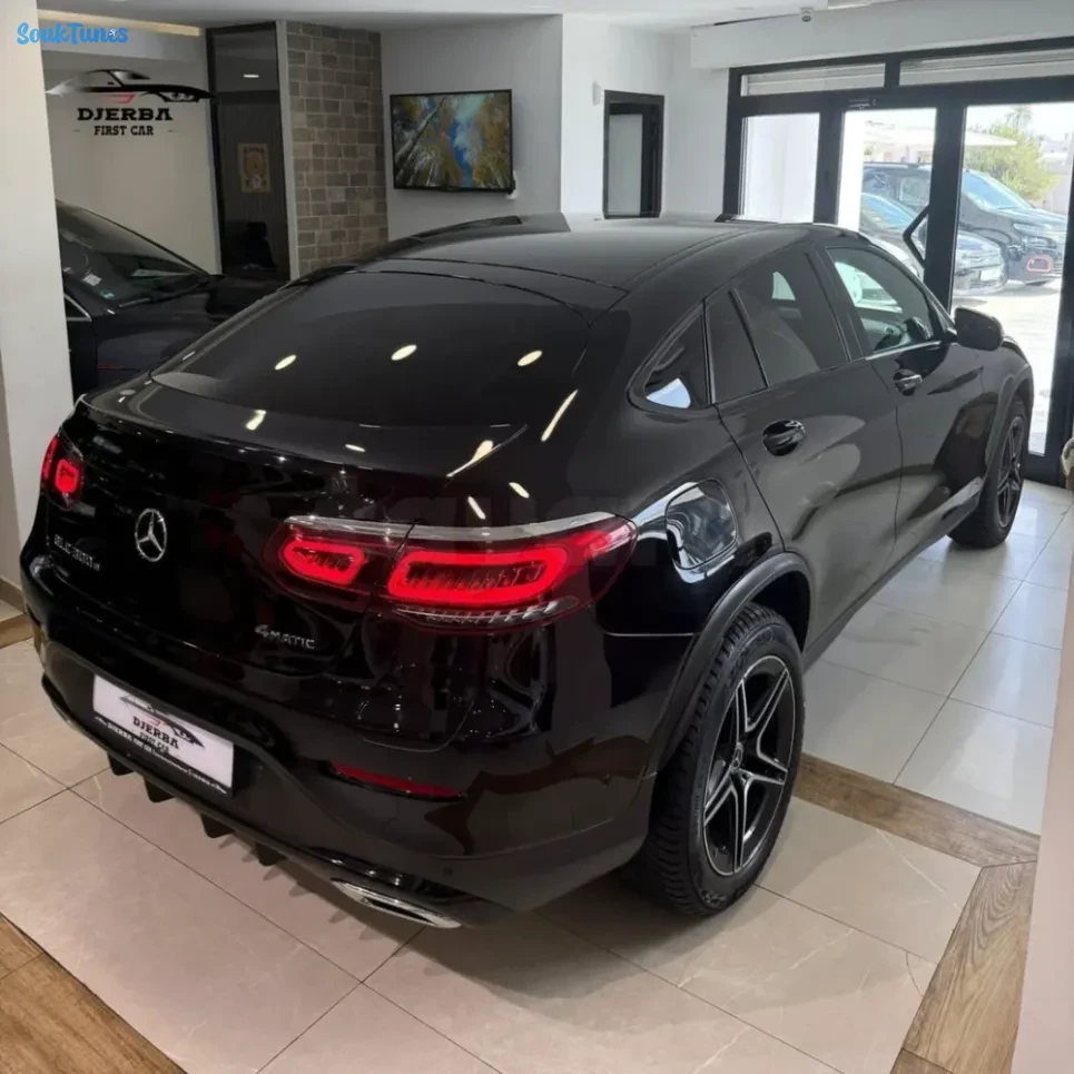 Image 2 de l'annonce Mercedes GLC 300e / 190000DT