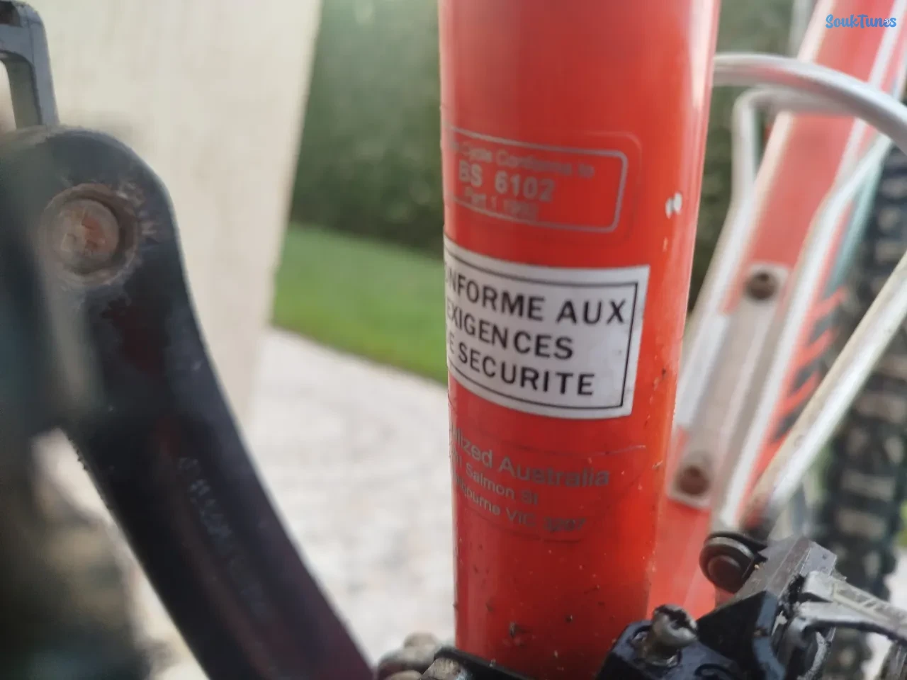 Image 4 de l'annonce Velo vtt spesialized  24/25 pouces 