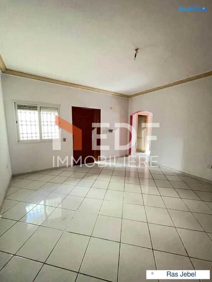 Image 6 de l'annonce Appartement à vendre à Ras Jebel