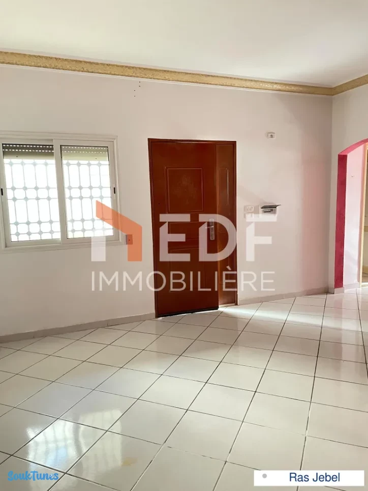 Image 8 de l'annonce Appartement à vendre à Ras Jebel