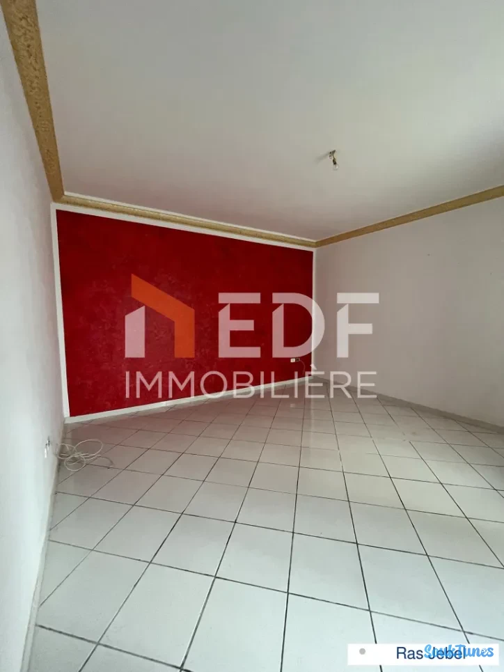 Image 4 de l'annonce Appartement à vendre à Ras Jebel