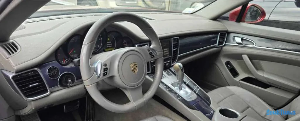 Image 7 de l'annonce Porsche Panamera essence V6 2011