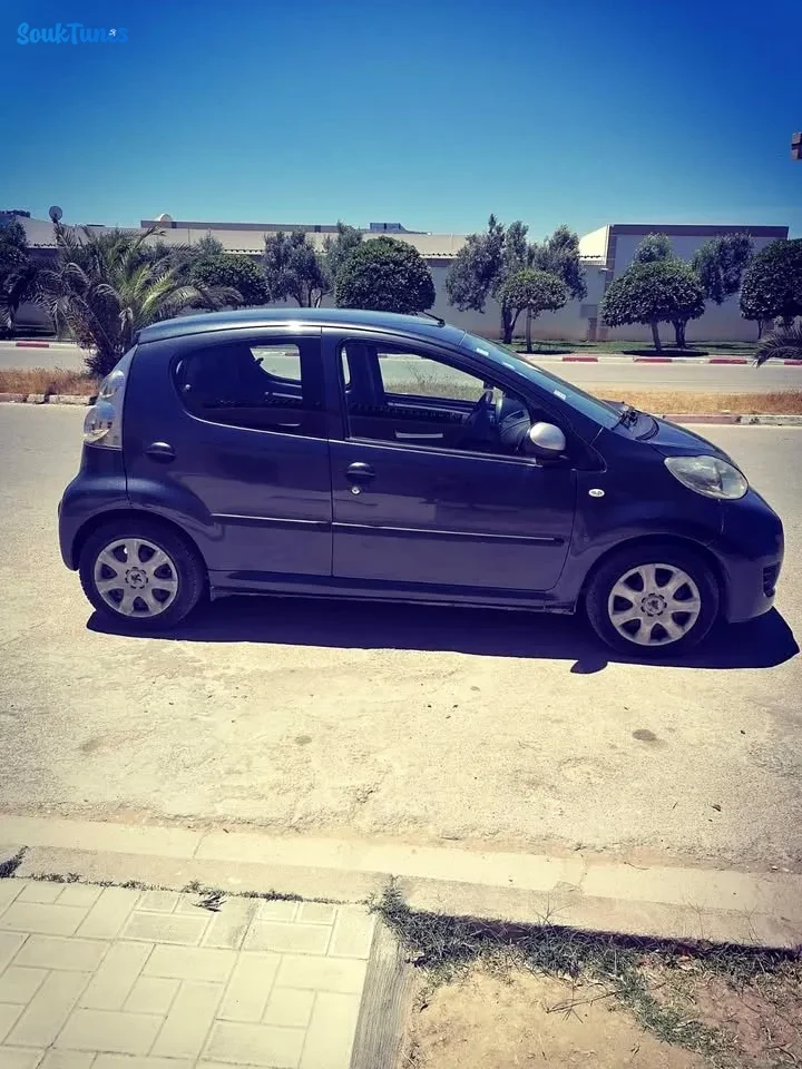 Image 2 de l'annonce Peugeot 107