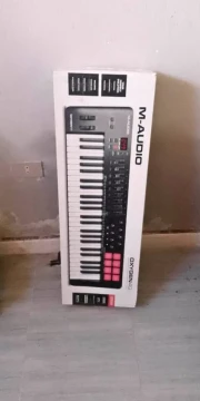 Image principale de l'annonce Clavier midi M AUDIO 49 touches / 400 TND