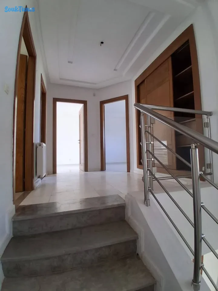 Image 5 de l'annonce Villa duplex rades