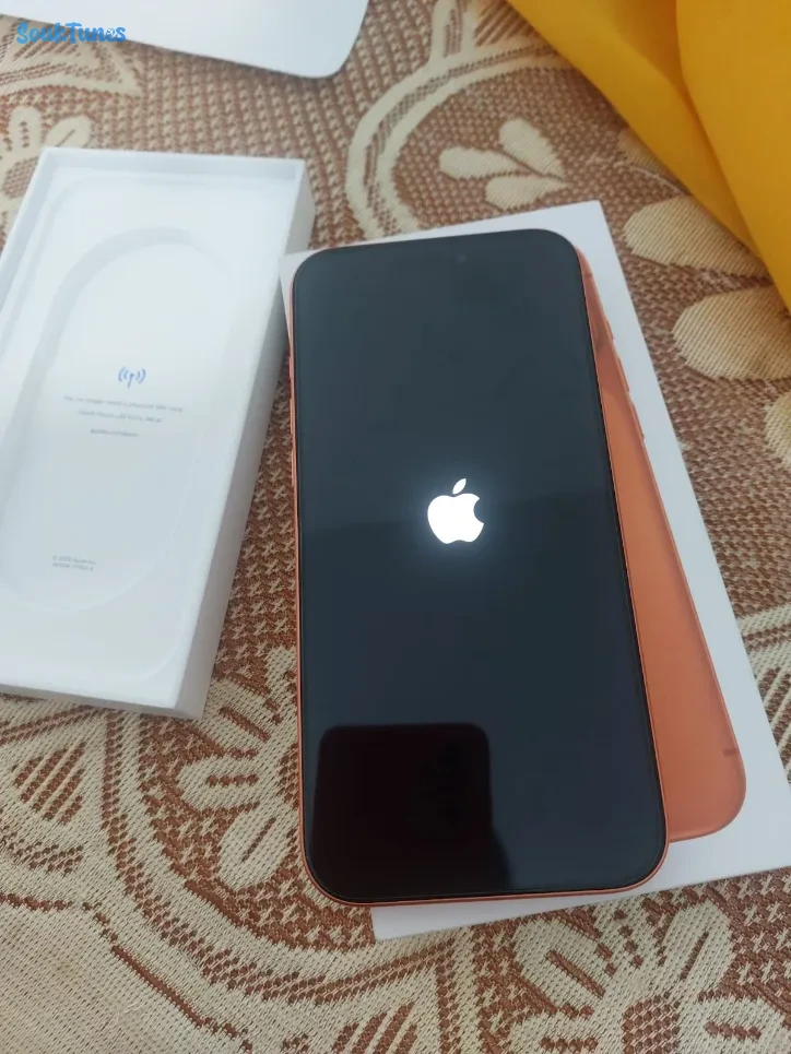 Image 8 de l'annonce iphone 17 pro max orange neuf