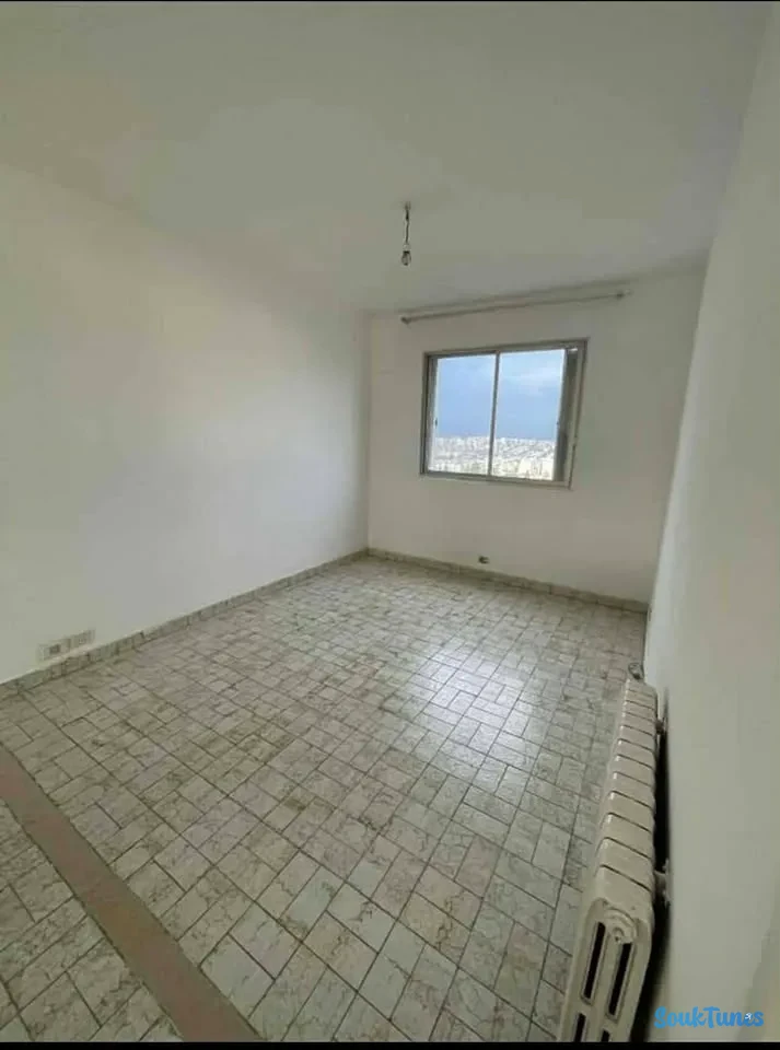Image 5 de l'annonce Appartement S+3 à Menzah 7