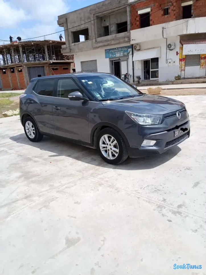 Image 1 de l'annonce A vendre voiture Sangyoug tivoli boîte automatique