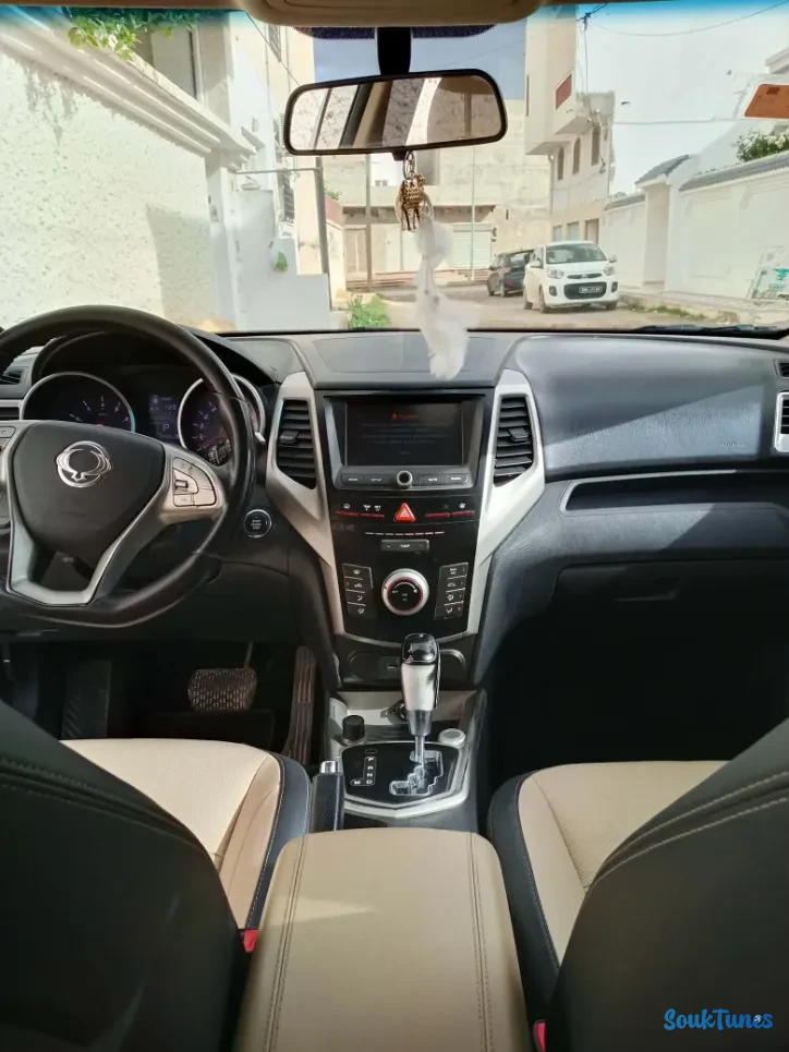 Image 7 de l'annonce A vendre voiture Sangyoug tivoli boîte automatique