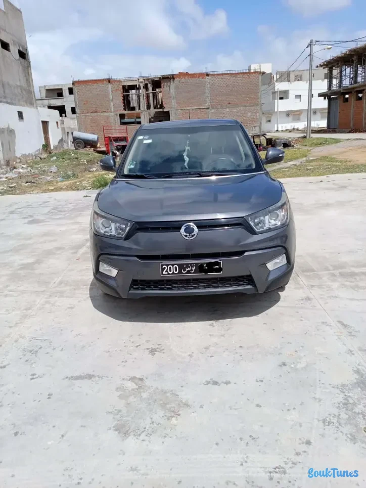 Image 2 de l'annonce A vendre voiture Sangyoug tivoli boîte automatique