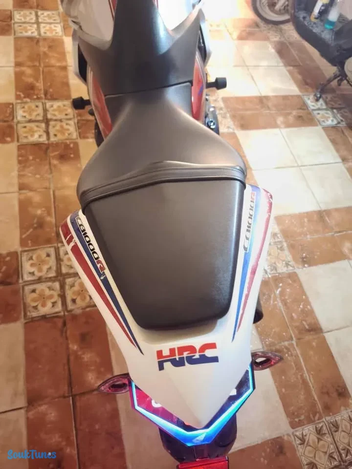 Image 6 de l'annonce Honda cb 1000r hrc